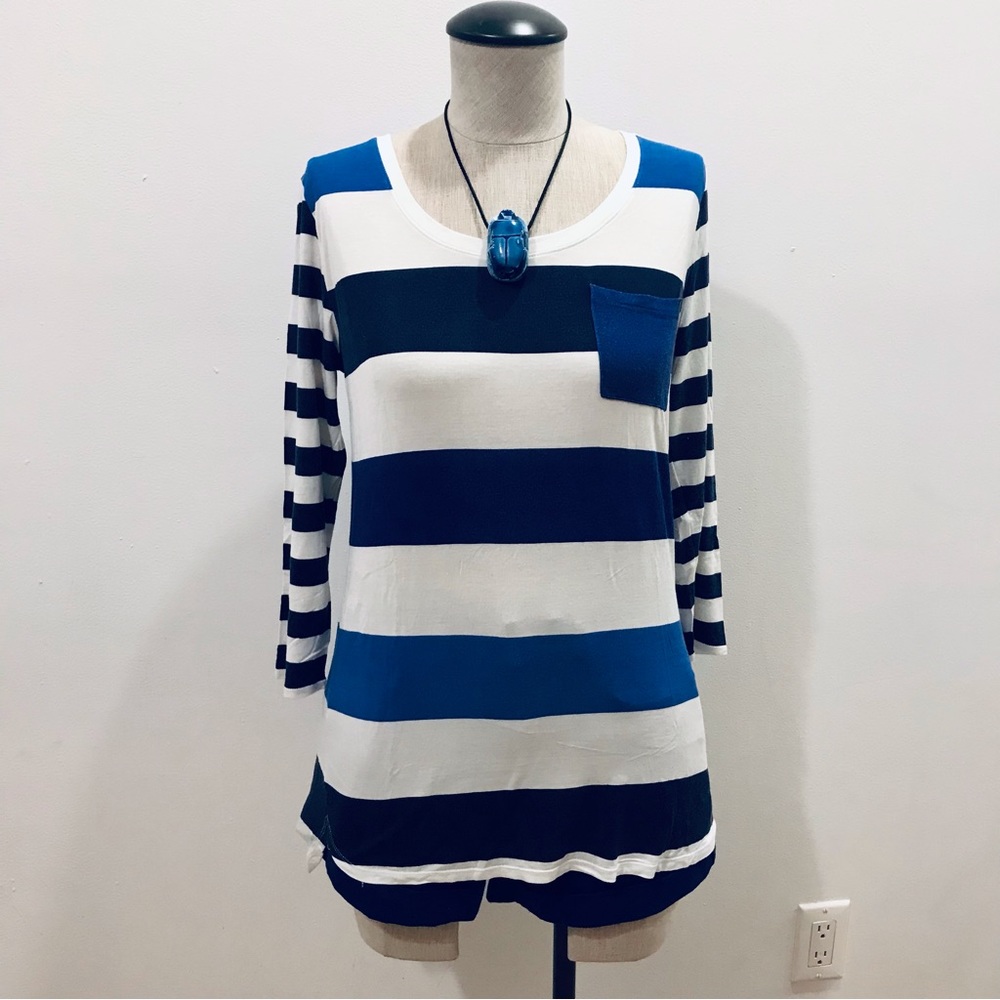 Smart Set blue and white large striped long sleeve tee shirt. Size Petite Small.